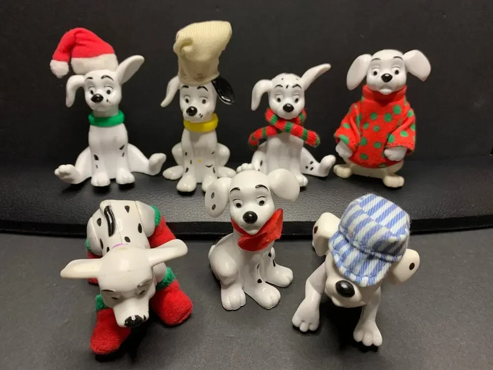 2000 Disney 102 Dalmatians McDonald's Dressed For Holidays Set 7 Puppies